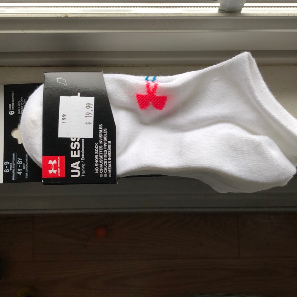 Under armour socks